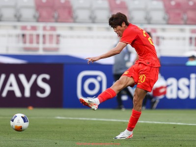 球盟会官网-西甲联赛决赛回顾：顶级对决与精彩瞬间